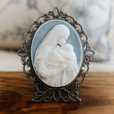 Mother's Kiss Cameo